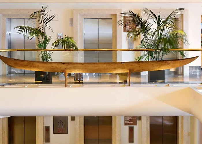 Luana Waikiki Hotel