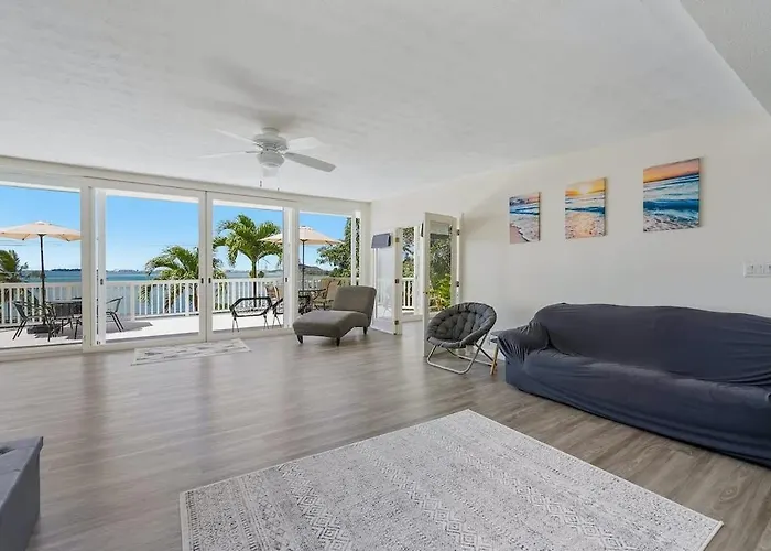 Marbella Lane - Sunshine Seascape Ocean View